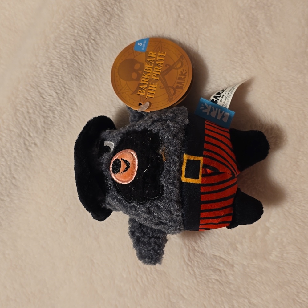 BARK DOG TOY " BARKBEAR THE PIRATE " NWT